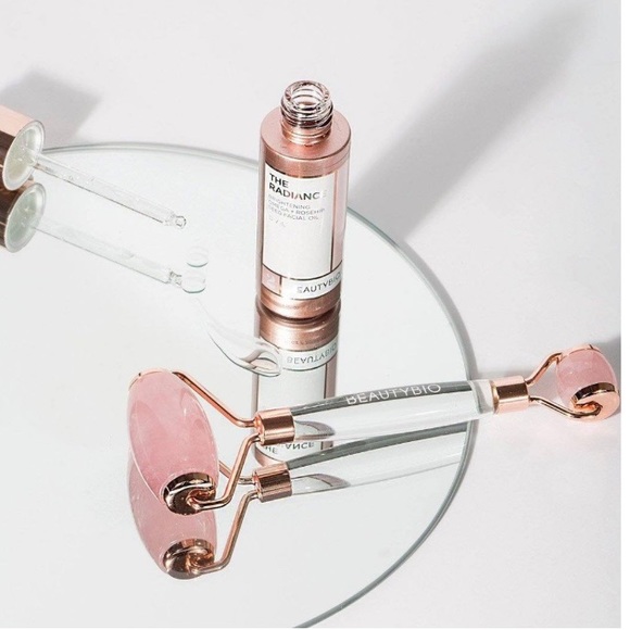 New BeautyBio Rose Quartz Dual Ended Roller - Picture 4 of 11